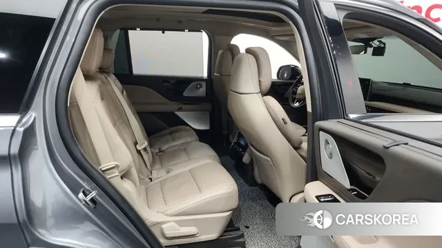Lincoln Aviator 2nd generation 2022 Серый из Кореи, фото 3