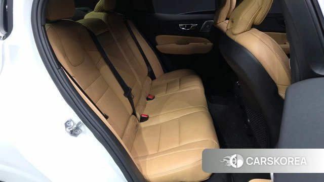 Volvo S60 3rd generation 2020 Белый из Кореи, фото 3