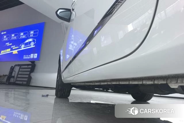 Buick GL8 2021 Белый из Китая, фото 3