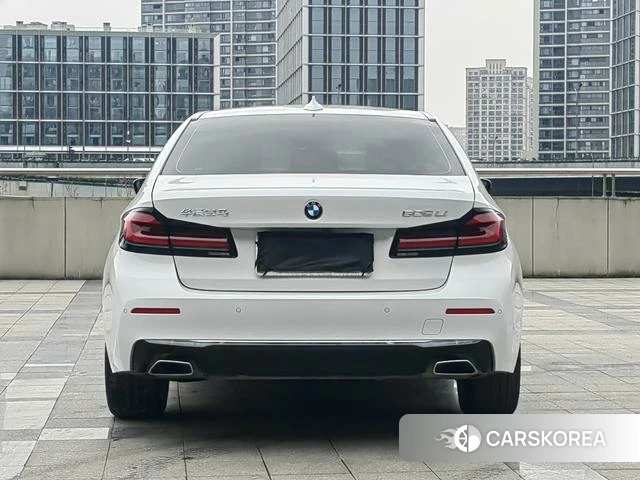 BMW 5 series 2023 Белый из Китая, фото 3