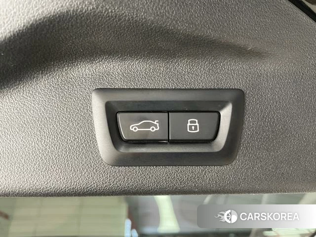 BMW X7 2024 Черный из Китая, фото 3