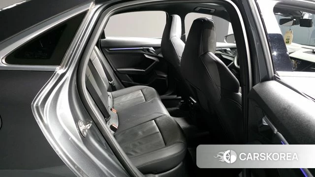 Audi A3 (8Y) 2023 Серый из Кореи, фото 3