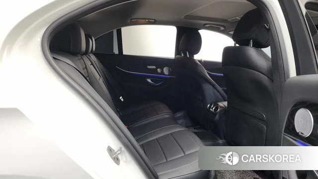 Mercedes-Benz E-Class W213 2018 Белый из Кореи, фото 3