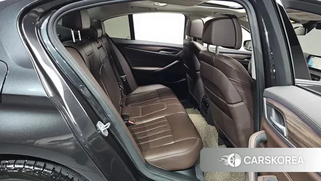 BMW 5 Series (G30) 2019 Серый из Кореи, фото 3