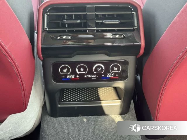BMW 5 series 2026 Черный из Китая, фото 3