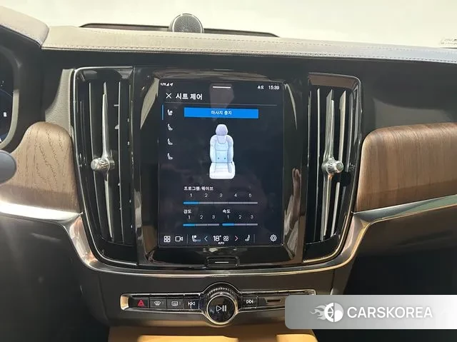 Volvo S90 2025 Черный из Кореи, фото 3