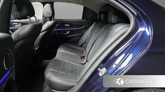 Mercedes-Benz E-Class W213 2018 Синий из Кореи, фото 3