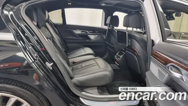BMW 7 Series (G11) 2018 Черный из Кореи, фото 3
