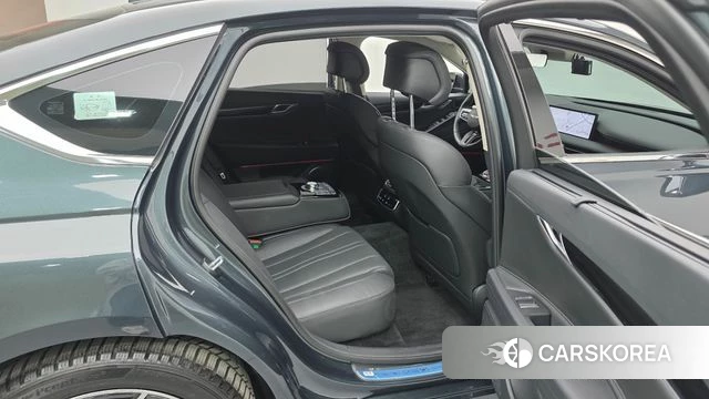 Genesis G80 (RG3) 2025 Цвет галактики из Кореи, фото 3