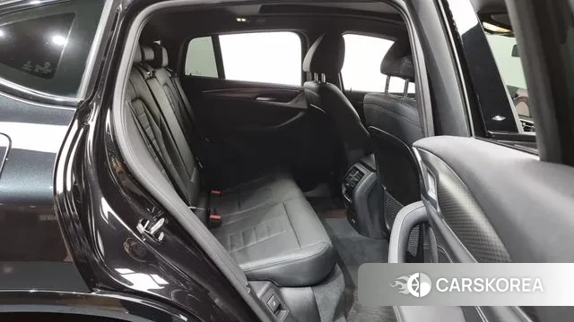 BMW X4 (G02) 2023 Черный из Кореи, фото 3