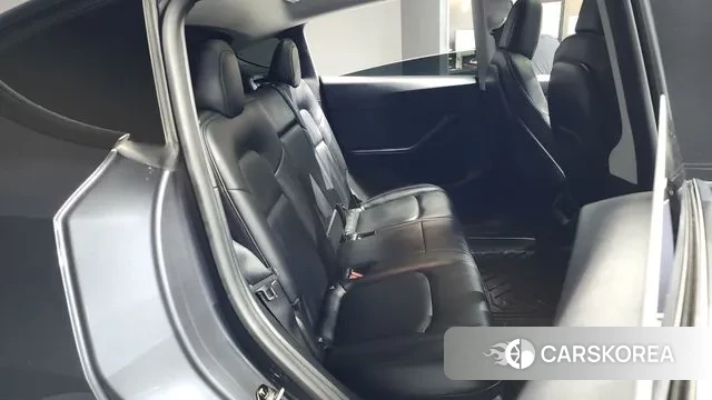 Tesla Model Y 2021 Серый из Кореи, фото 3