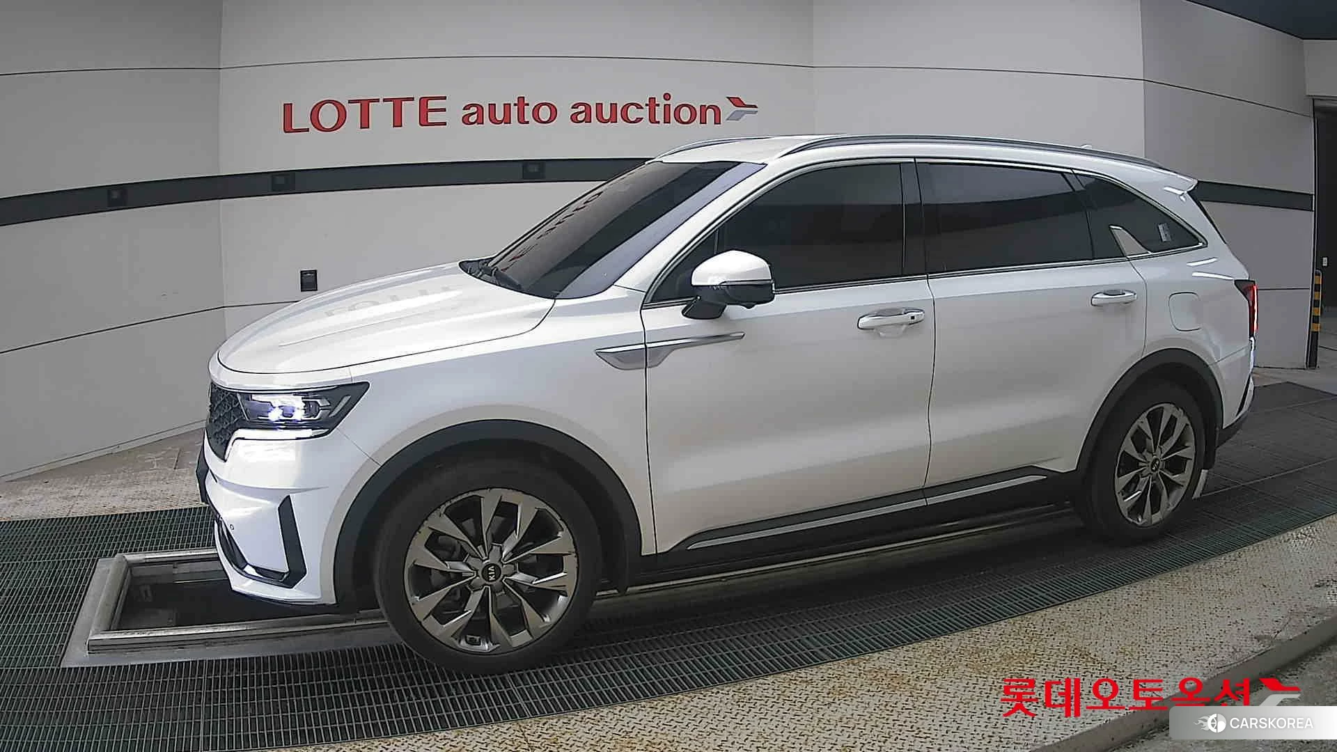 Kia Sorento 2021 Snow White Pearl (optional) из Кореи, фото 3