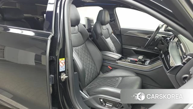 Audi S8 (D5) 2021 Черный из Кореи, фото 3