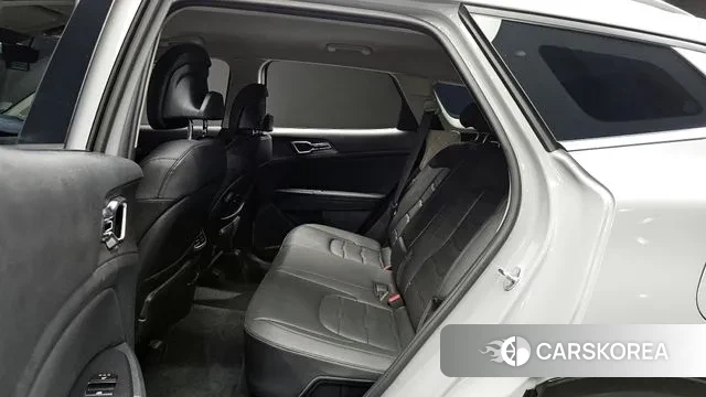 Kia The New Sportage 5th Generation Hybrid 2025 Серебристо-серый из Кореи, фото 3