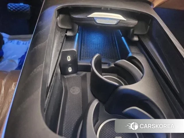 Mercedes-Benz E-Class W214 2024 Белый из Кореи, фото 3