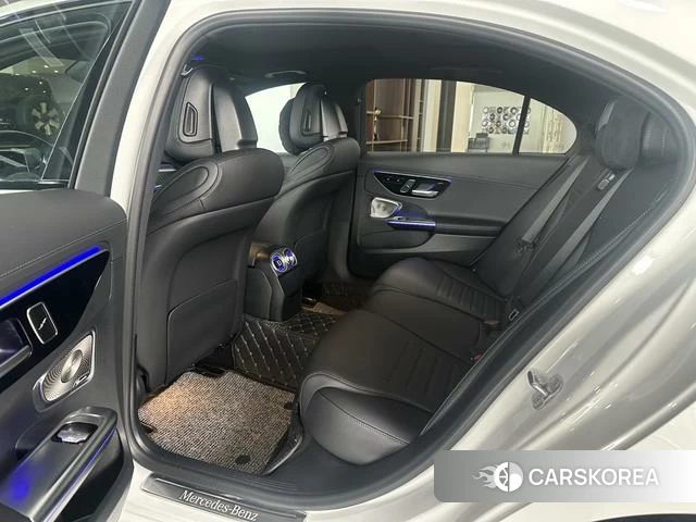 Mercedes-Benz Class C 2024 Белый из Китая, фото 3
