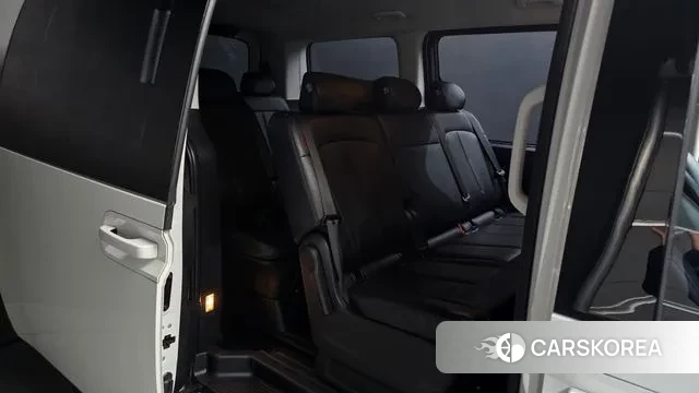 Hyundai Staria 2024 Белый из Кореи, фото 3