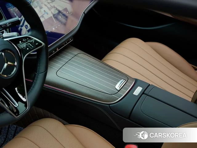 Mercedes-Benz E-class 2024 Черный из Китая, фото 3