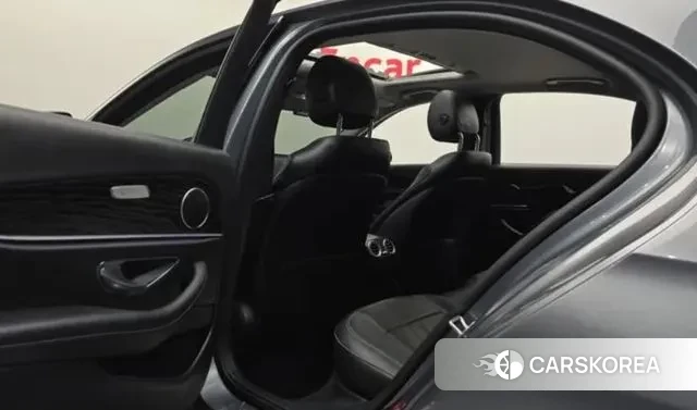 Mercedes-Benz E-Class W213 2018 Серый из Кореи, фото 3