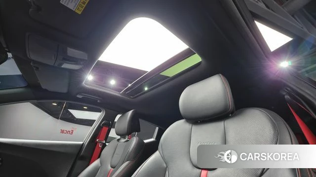 Hyundai Veloster (JS) 2018 Черный из Кореи, фото 3