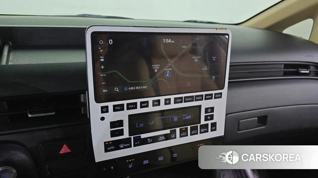 Hyundai Staria 2023 Серебряный из Кореи, фото 3