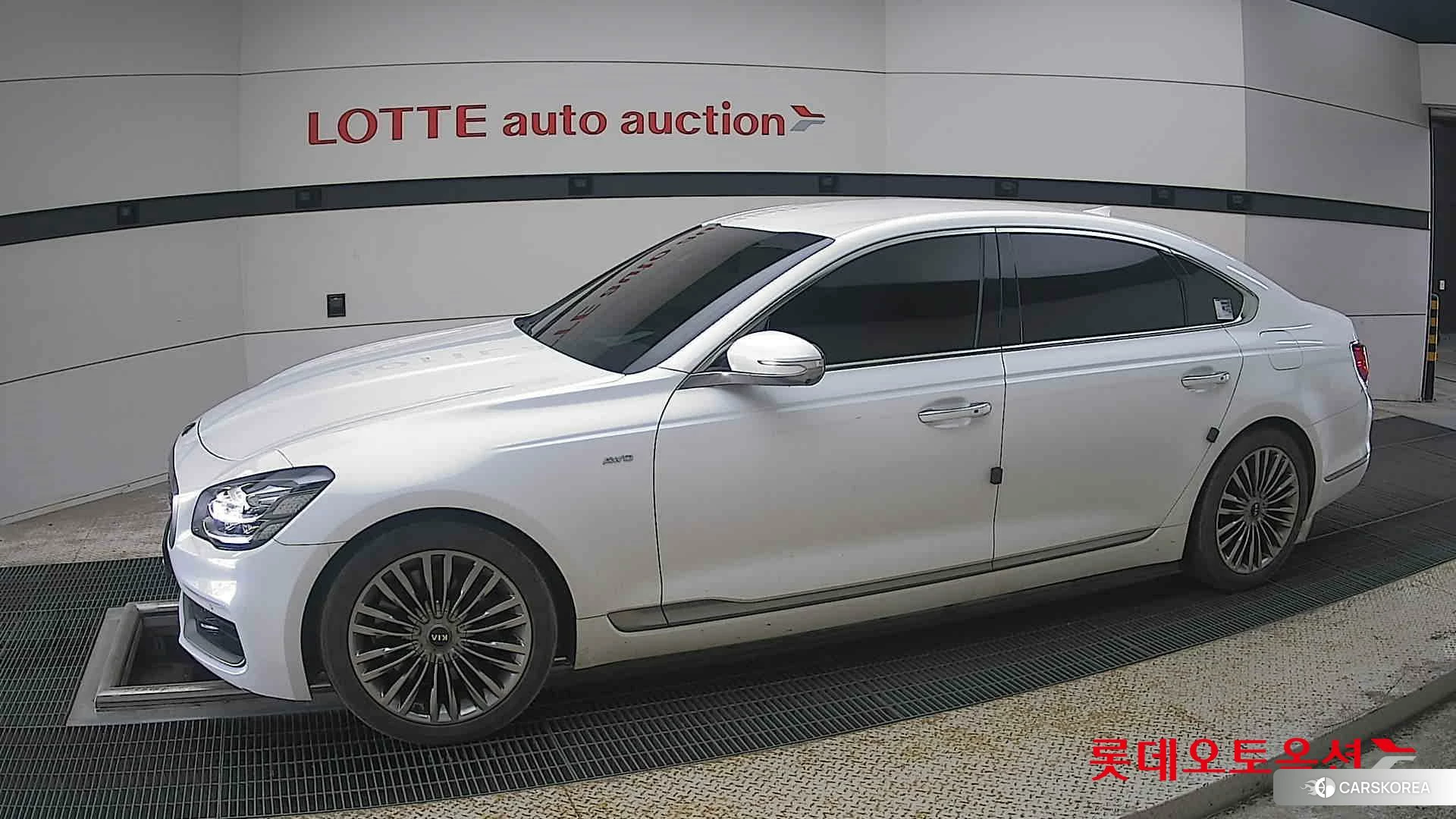 Kia K9 2019 Snow White Pearl из Кореи, фото 3