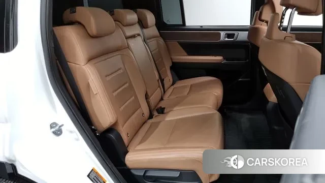 Hyundai Santa Fe (MX5) 2023 Белый из Кореи, фото 3