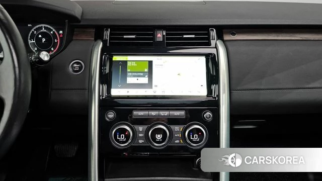 Land Rover Discovery 5 2019 Черный из Кореи, фото 3