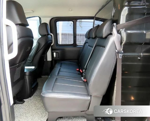Hyundai Staria 2022 Серый из Кореи, фото 3