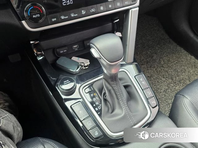 Kia Seltos 2021 Черный из Кореи, фото 3