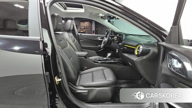 Chevrolet (GM Daewoo) Trax Crossover 2024 Черный из Кореи, фото 3