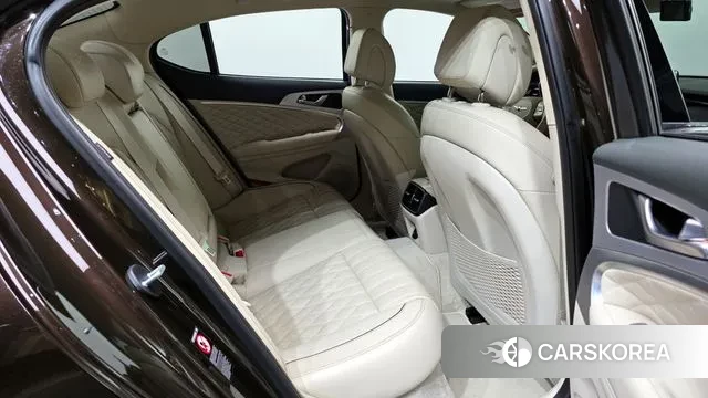 Genesis G70 2018 Коричневый из Кореи, фото 3