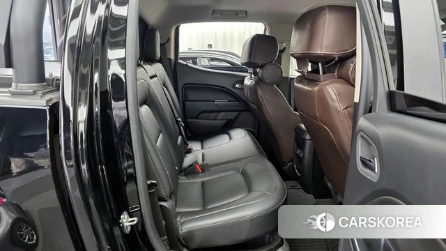 Chevrolet (GM Daewoo) Real New Colorado 2022 Черный из Кореи, фото 3