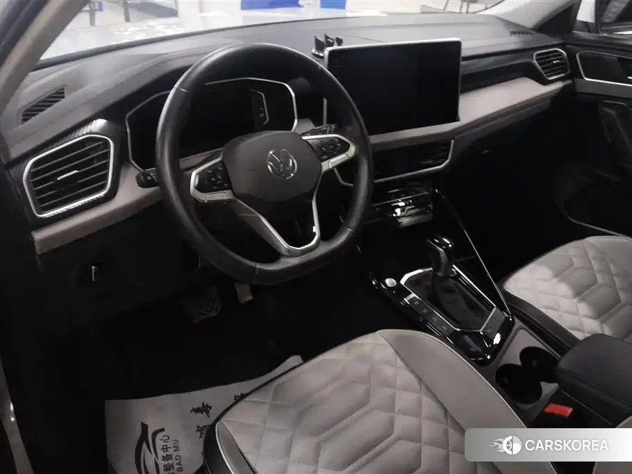 Volkswagen Tayron 2024 Белый из Китая, фото 3