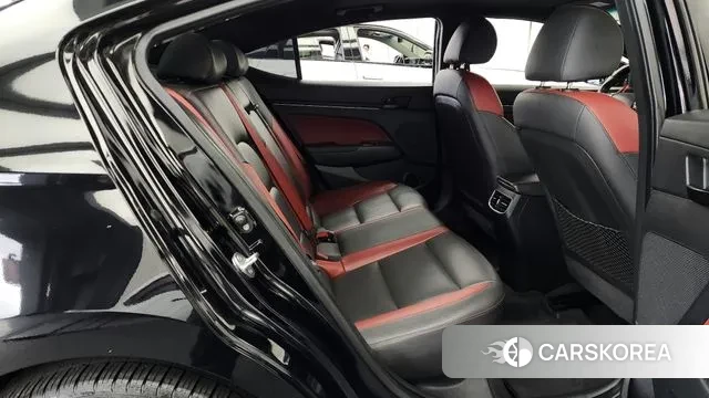 Hyundai Avante AD 2018 Черный из Кореи, фото 3