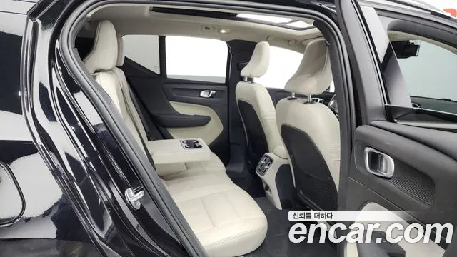 Volvo XC40 id 2664209 из Кореи 3