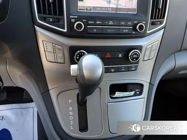 Hyundai The New Grand Starex 2019 Желтый из Кореи, фото 3