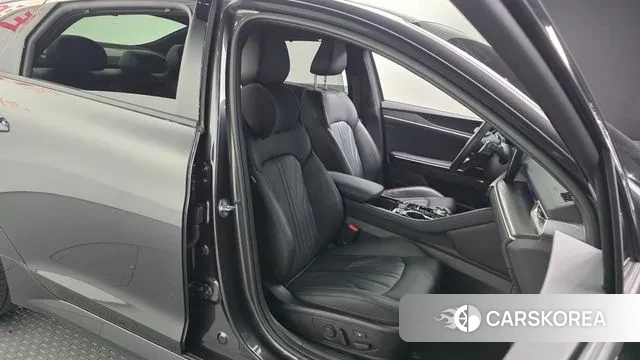 Kia K5 3rd generation 2023 Серый из Кореи, фото 3