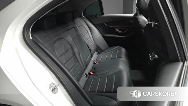 Mercedes-Benz C-Class W205 2018 Белый из Кореи, фото 3