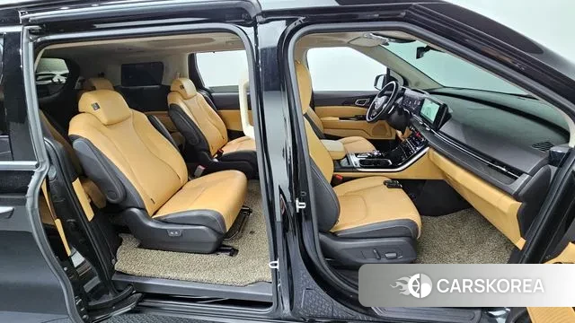 Kia Carnival 4th generation 2023 Черный из Кореи, фото 3