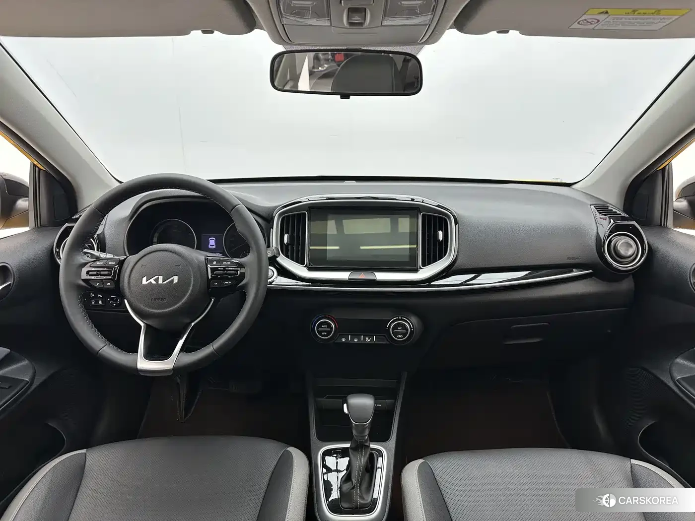 Kia KX1 2022 Yellow/orange из Китая, фото 3