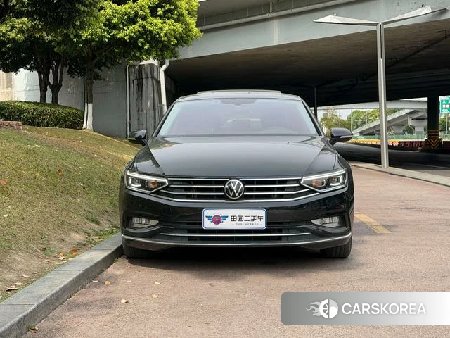 Volkswagen Magotan 2022 Черный из Китая, фото 3