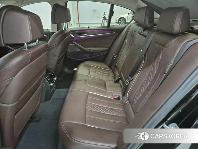 BMW 5 Series (G30) 2022 Черный из Кореи, фото 3