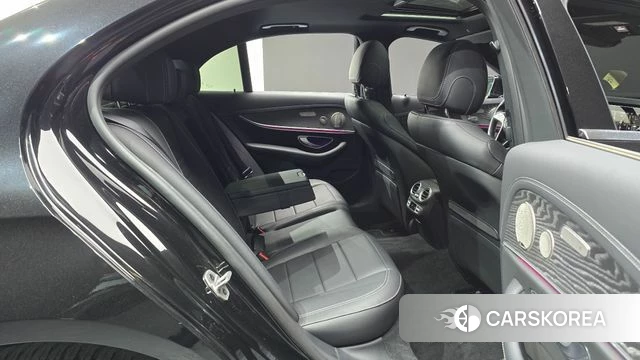 Mercedes-Benz E-Class W213 2022 Черный из Кореи, фото 3