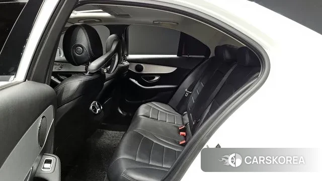 Mercedes-Benz C-Class W205 2018 Белый из Кореи, фото 3