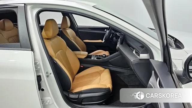 Kia K5 3rd generation 2021 Белый из Кореи, фото 3