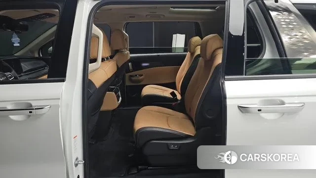 Kia Carnival 4th generation 2023 Белый из Кореи, фото 3