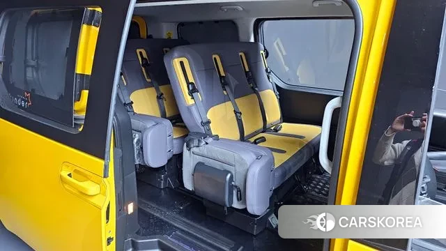 Hyundai Staria 2024 Желтый из Кореи, фото 3