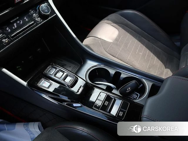 Hyundai Sonata (DN8) 2021 Серебряный из Кореи, фото 3