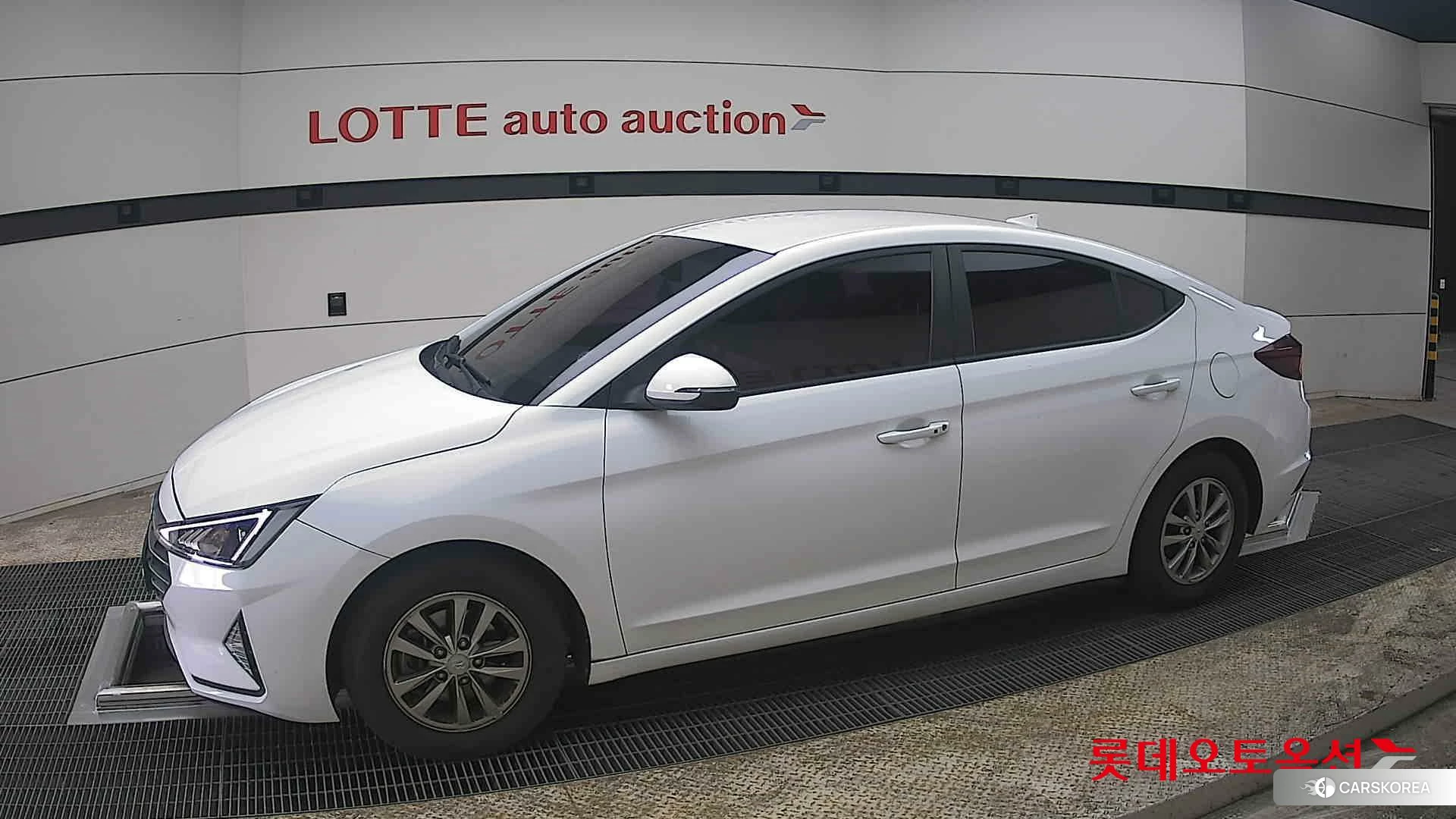 Hyundai Avante 2020 Polar White из Кореи, фото 3